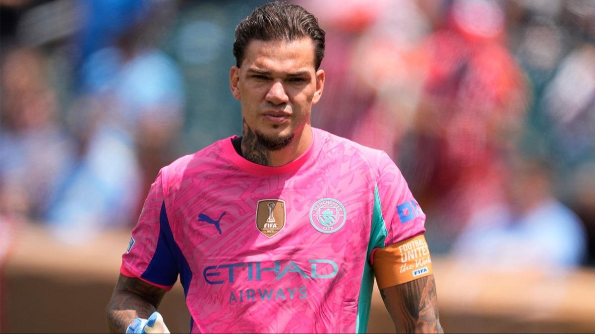 Grmeler devam ediyor! Galatasaray'da ibre Ederson'a dnd