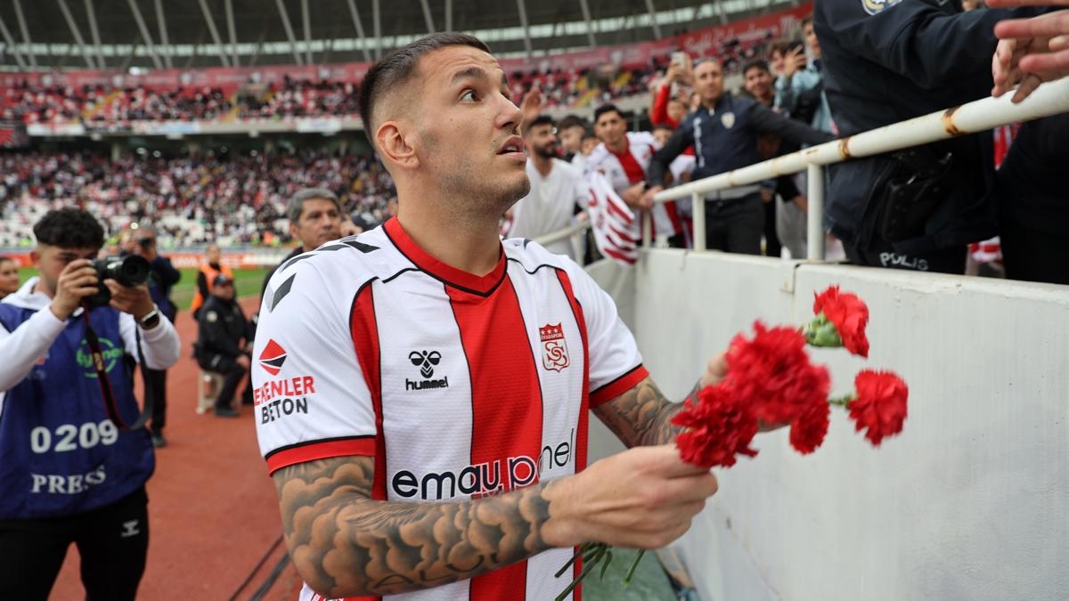 Sivasspor, Rey Manaj ayrln aklad