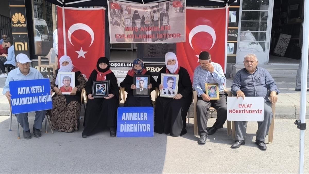 ''Terrsz Trkiye'' srecine destek veren ailelerden ortak mesaj! ''Teslim olun'' arsnda bulundular