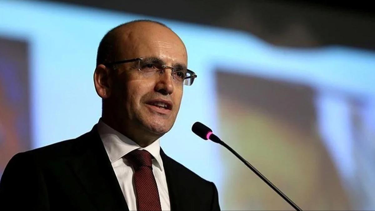 Bakan imek: Turizm gl performansn koruyor