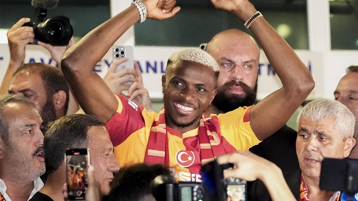 Victor Osimhen, stanbul'da! Galatasaray dnya yldzna kavutu