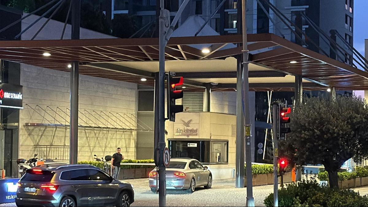 Zeytinburnu'nda kahreden olay: 1 yandaki bebek 9. kattan dt