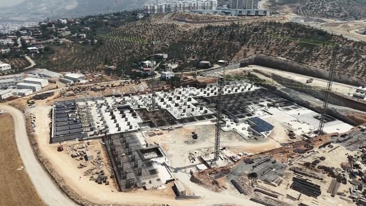 Hatay'a sismik izolatrl yatrm: 600 yatakl hastane hzla ykseliyor 