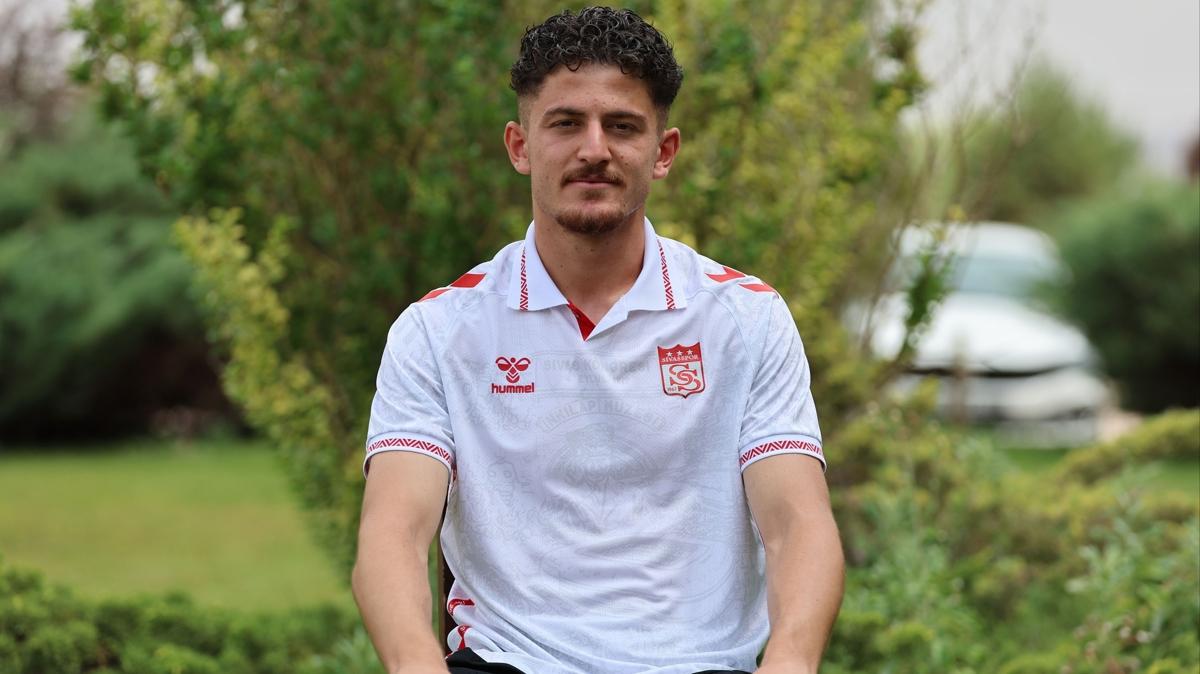 Emirhan Bayiit: Taraftarlarmz yanmzda olsun, gerisini bize braksnlar