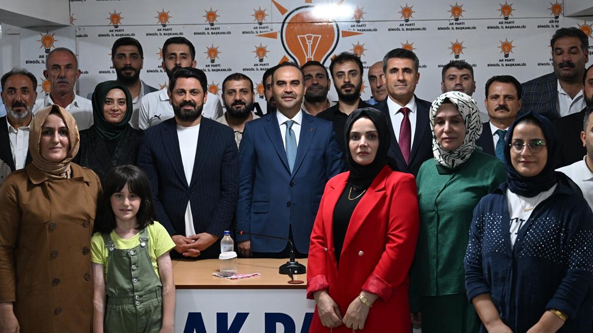 Bakan Kacr, Bingl'de 