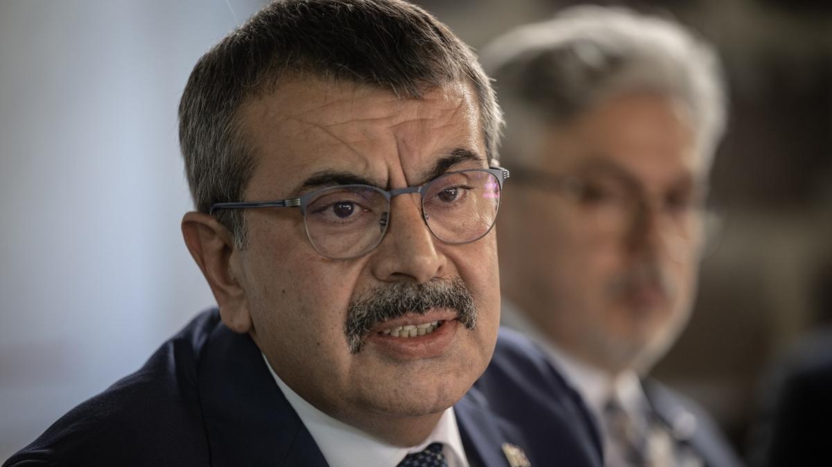Bakan Tekin'den serbest kyafet uygulamasna ilikin aklama 