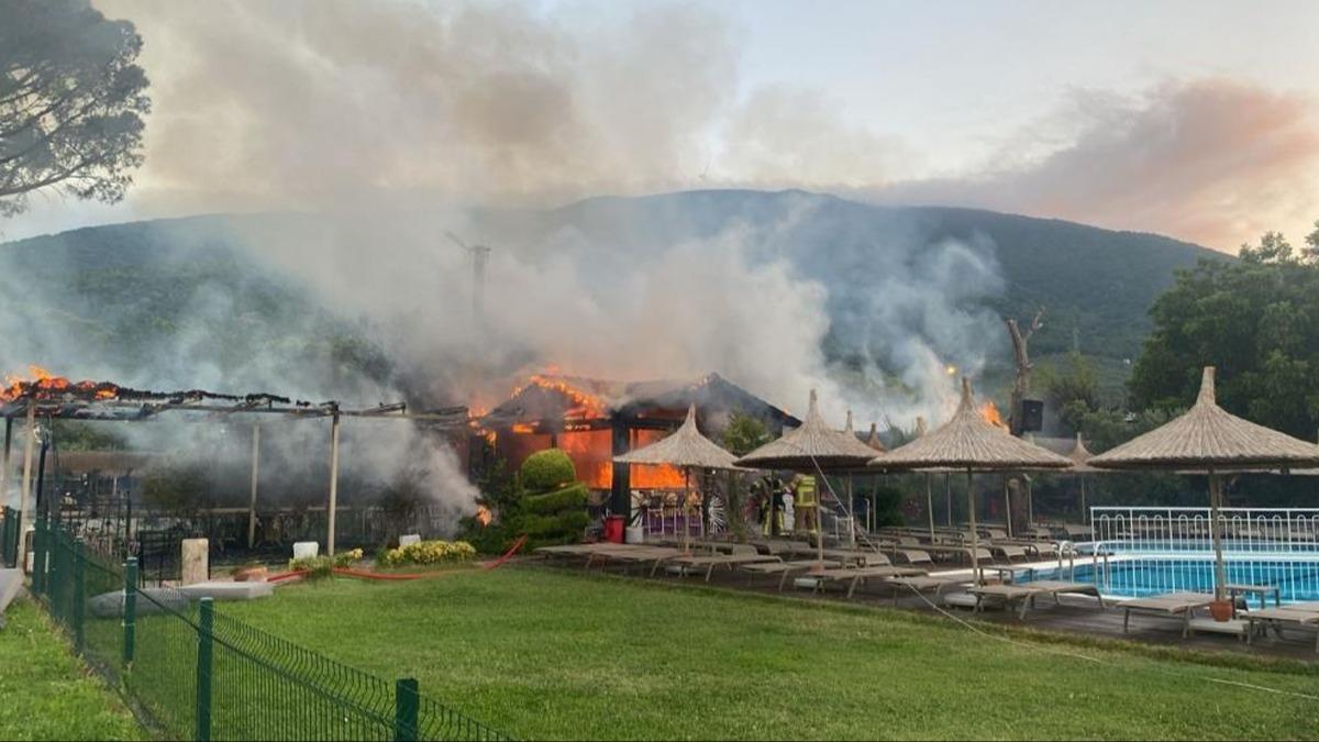 Erdek'te oteller blgesinde yangn  