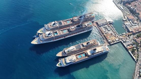 Ku�adas� 5 kruvaziyerle binlerce turisti a��rlad�