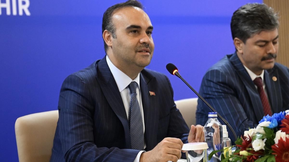 Sanayi ve Teknoloji Bakan Kacr'dan TBTAK Gkyz Gzlem Etkinlii ars
