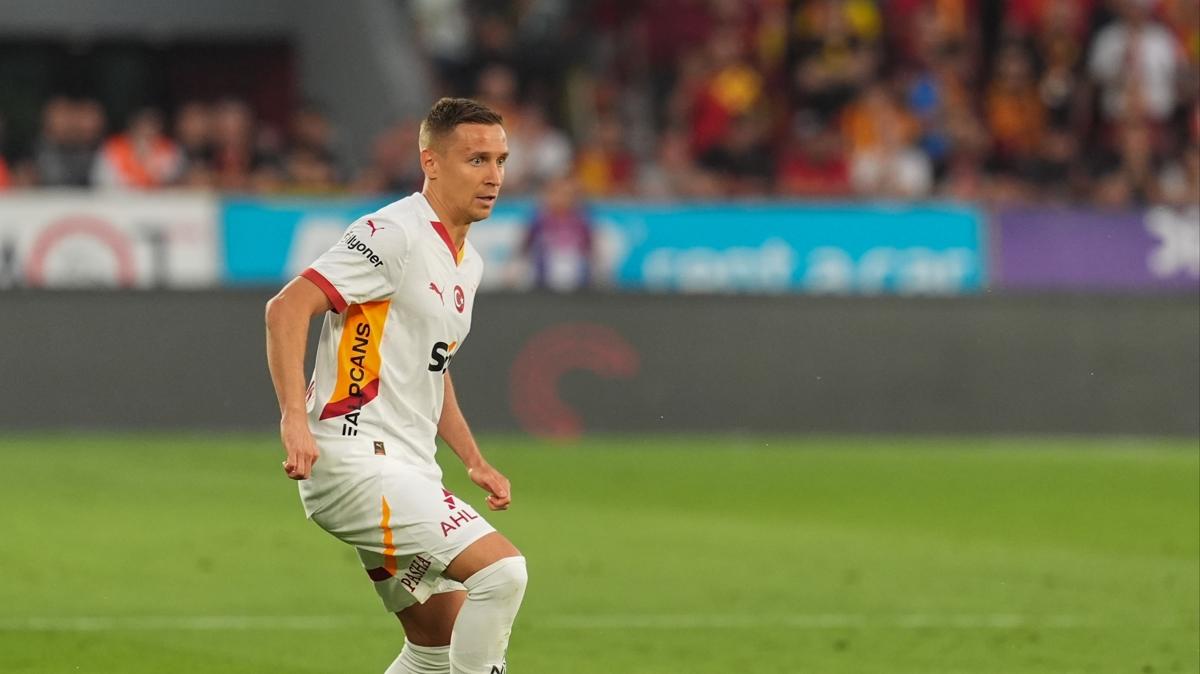 Galatasaray KAP'a bildirdi! Frankowski'nin bonservisi belli oldu