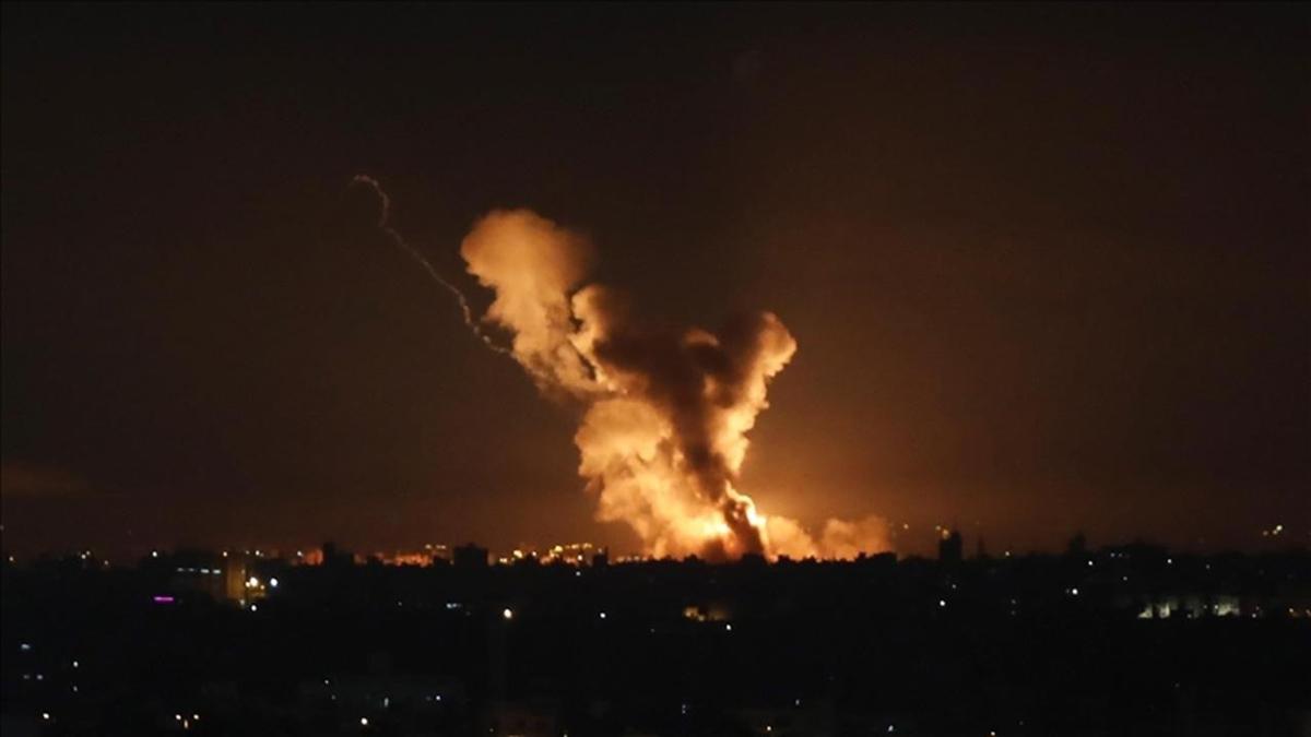 Hizbullah'tan srail'e ak tehdit: zerine fzeler yaacak
