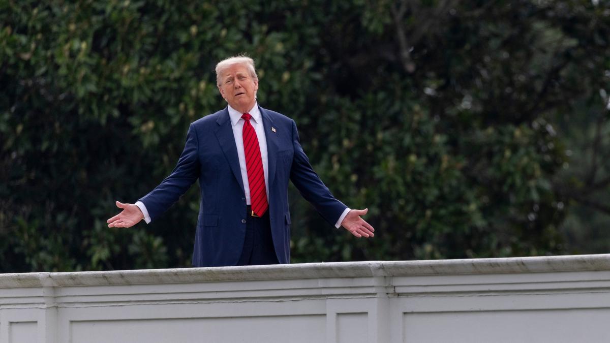Trump, Beyaz Saray'n atsnda... ''Nkleer fze ina edeceiz''