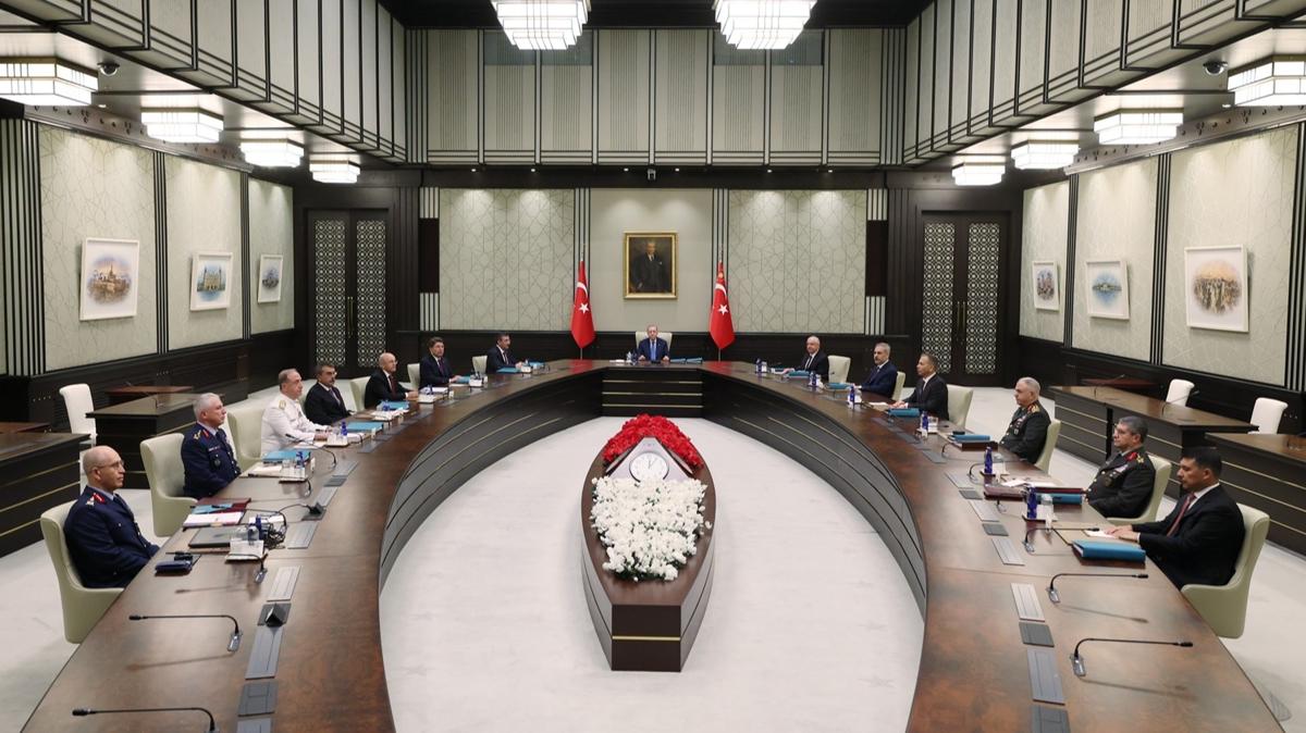 YA toplants sona erdi! Cumhurbakan Erdoan: Tarihi admlar atyoruz
