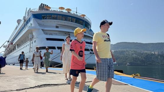 Rusya'dan 975 kruvaziyer yolcusu Amasra'ya geldi