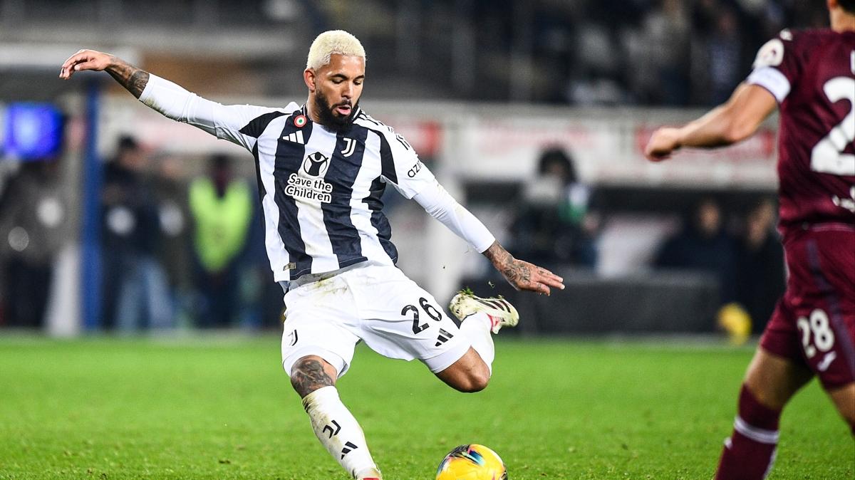 Juventus'tan Douglas Luiz aklamas