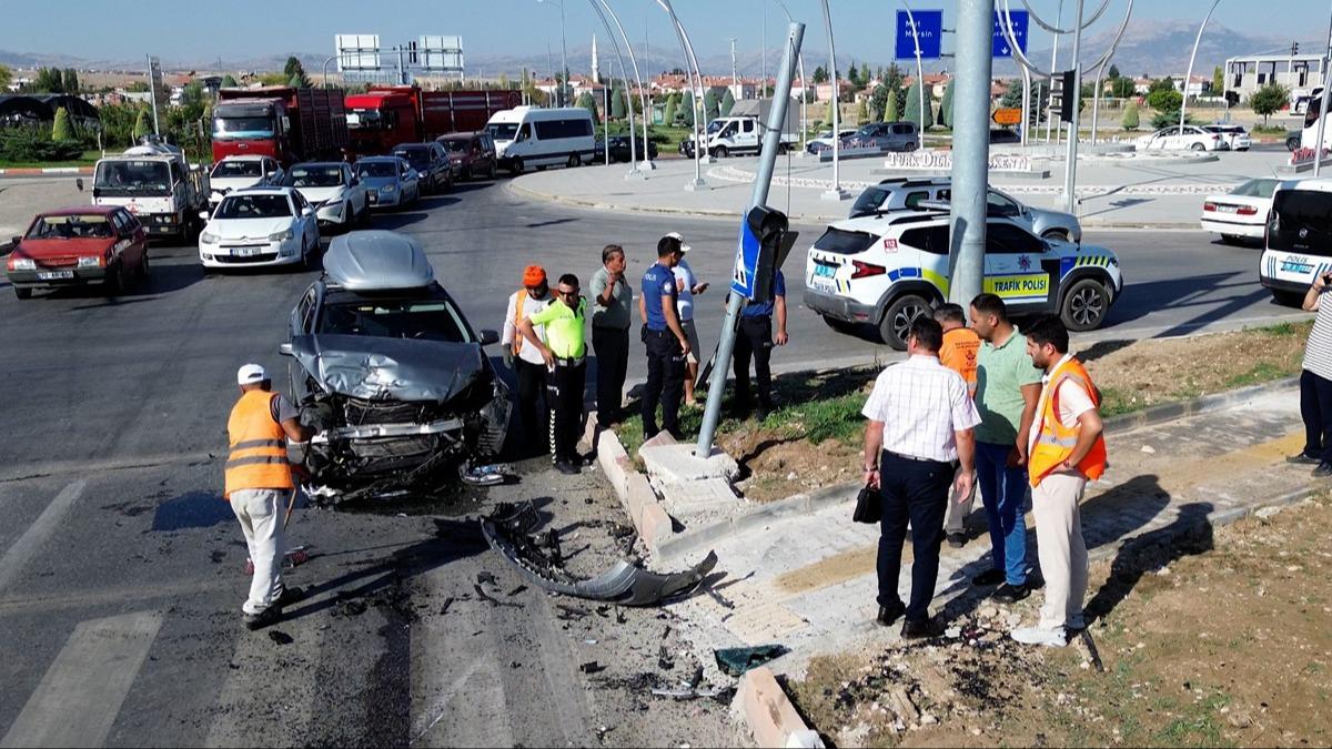 Karaman'da korkutan kaza: 6's Rus, 8 yaral