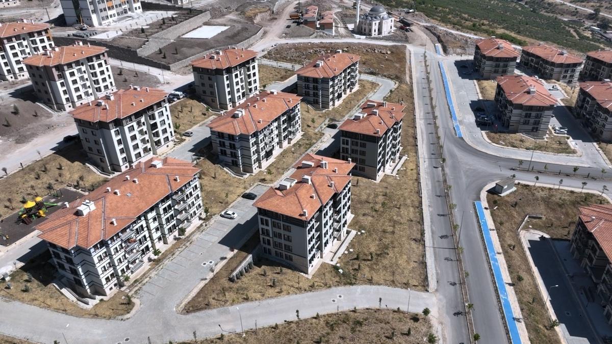 TOK dar ve orta gelirliler iin kollar svad: Temmuz'da 7 binden fazla konut teslim edildi