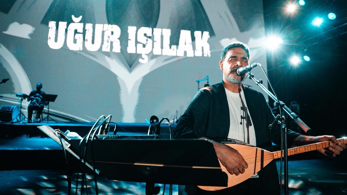 Uur Ilak rzgar gibi esti... Kltr Yolu Festivali'nde muhteem konser