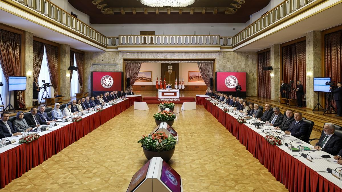Adm adm Terrsz Trkiye'ye: Milli Dayanma, Kardelik ve Demokrasi Komisyonu 2. kez toplanyor