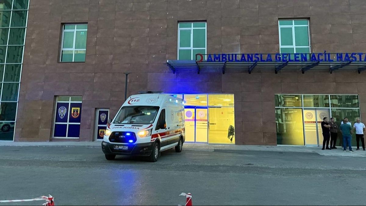 Nide'de silahl dehet: 8 yandaki ocuk kurunlarn hedefi oldu
