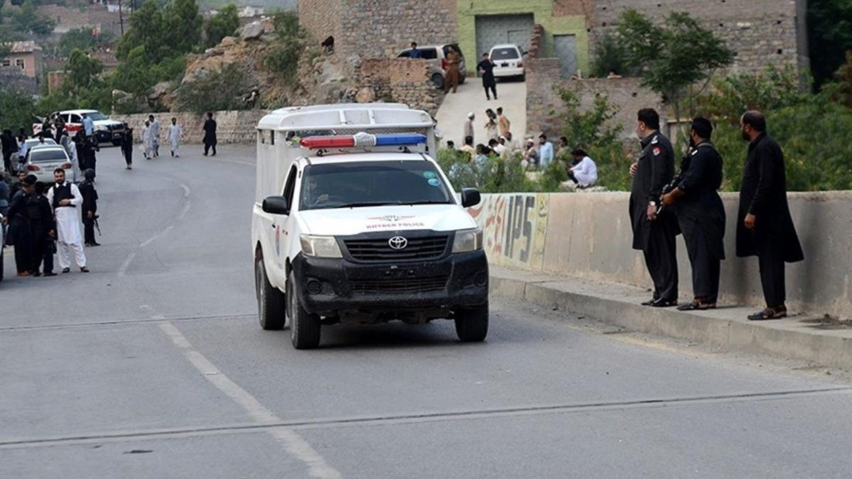 Pakistan'da 33 militan etkisiz hale getirildi 