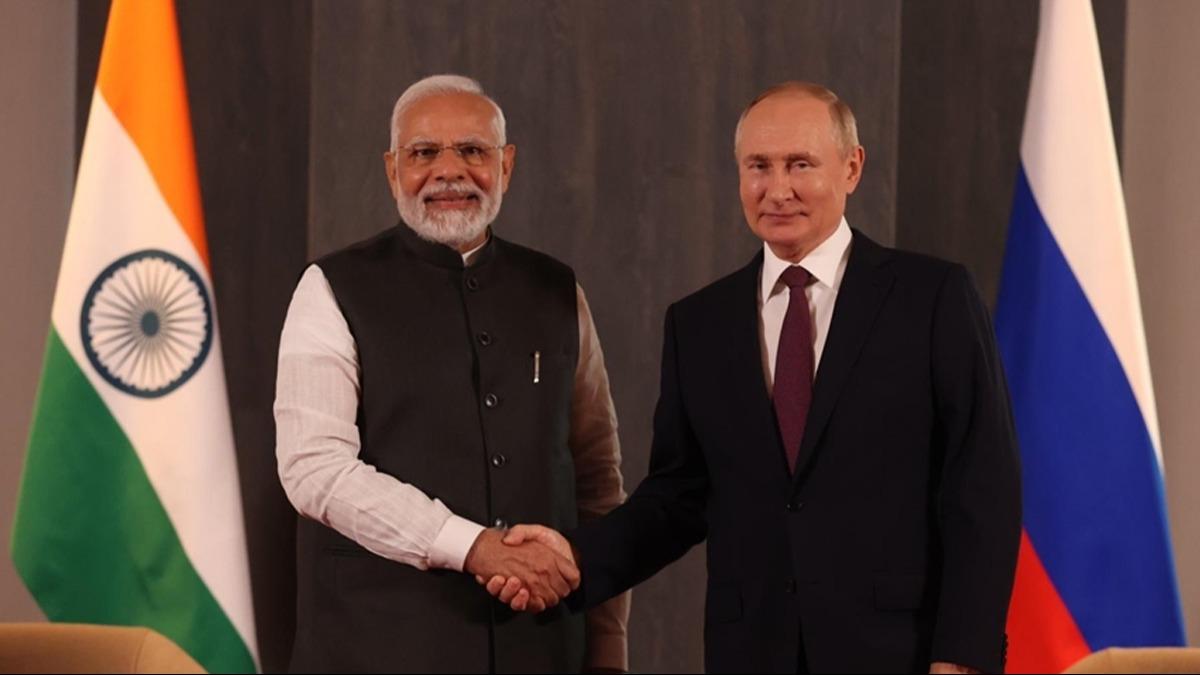 Trump'n vergi tehdidi ie yaramad: Modi, Putin'i bekliyor