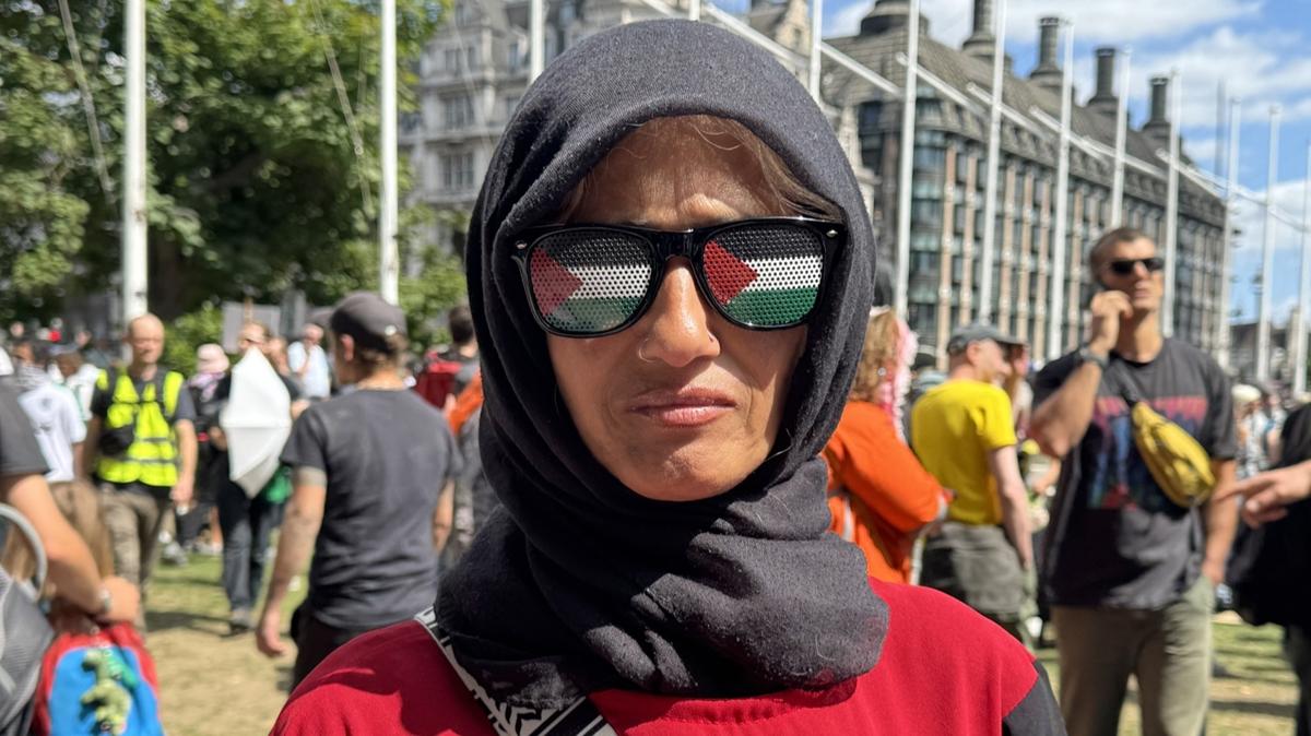 Batda Palestine Action dalgas: zgr Filistin sloganlarna kar sert mdahale