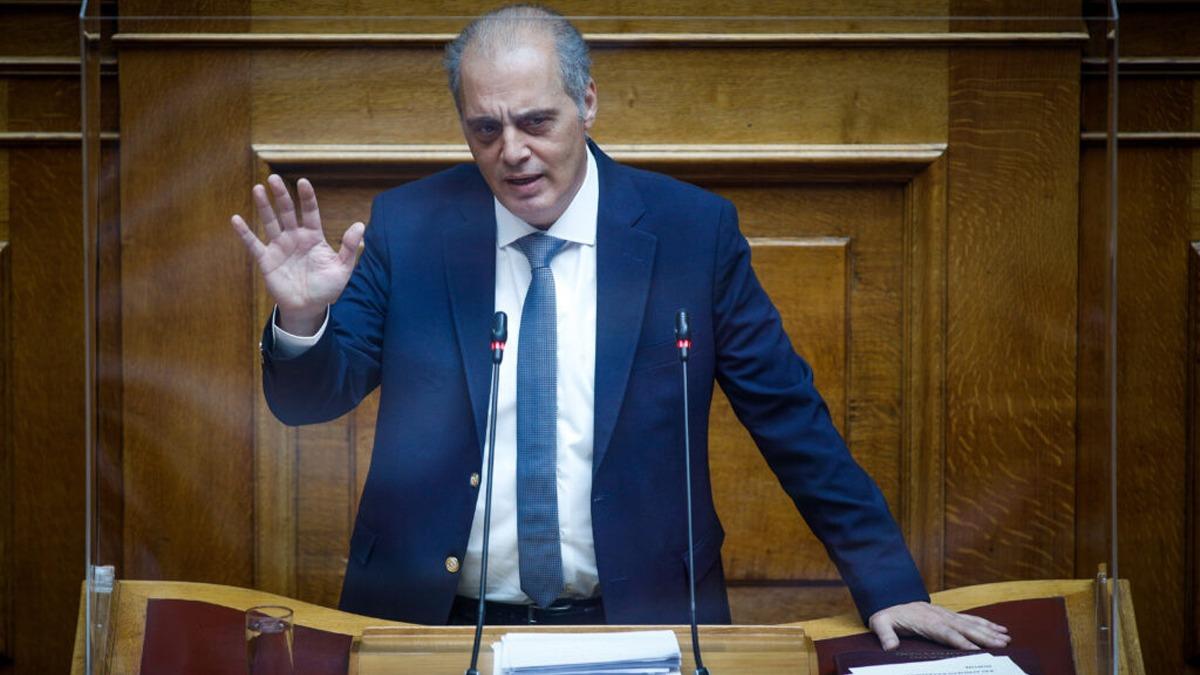 aresiz kaldlar: Trkiye'den izin almadan amar bile asamayacaz