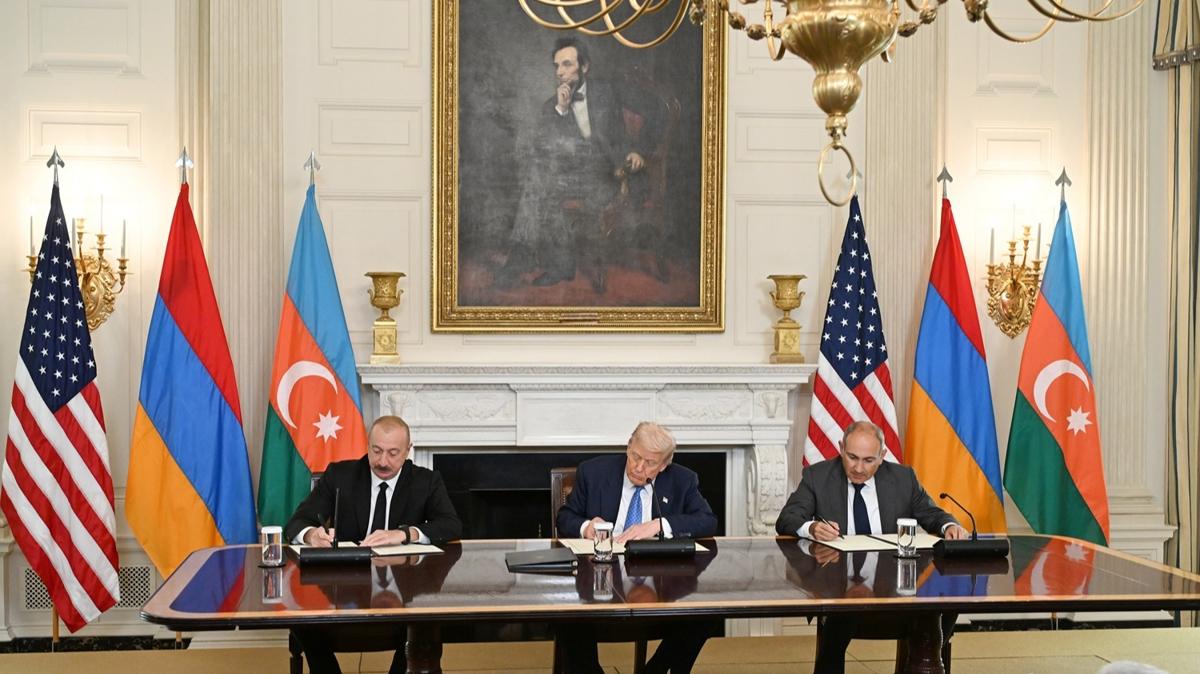 ran'dan Azerbaycan-Ermenistan deklarasyonuna ''ama''l aklama