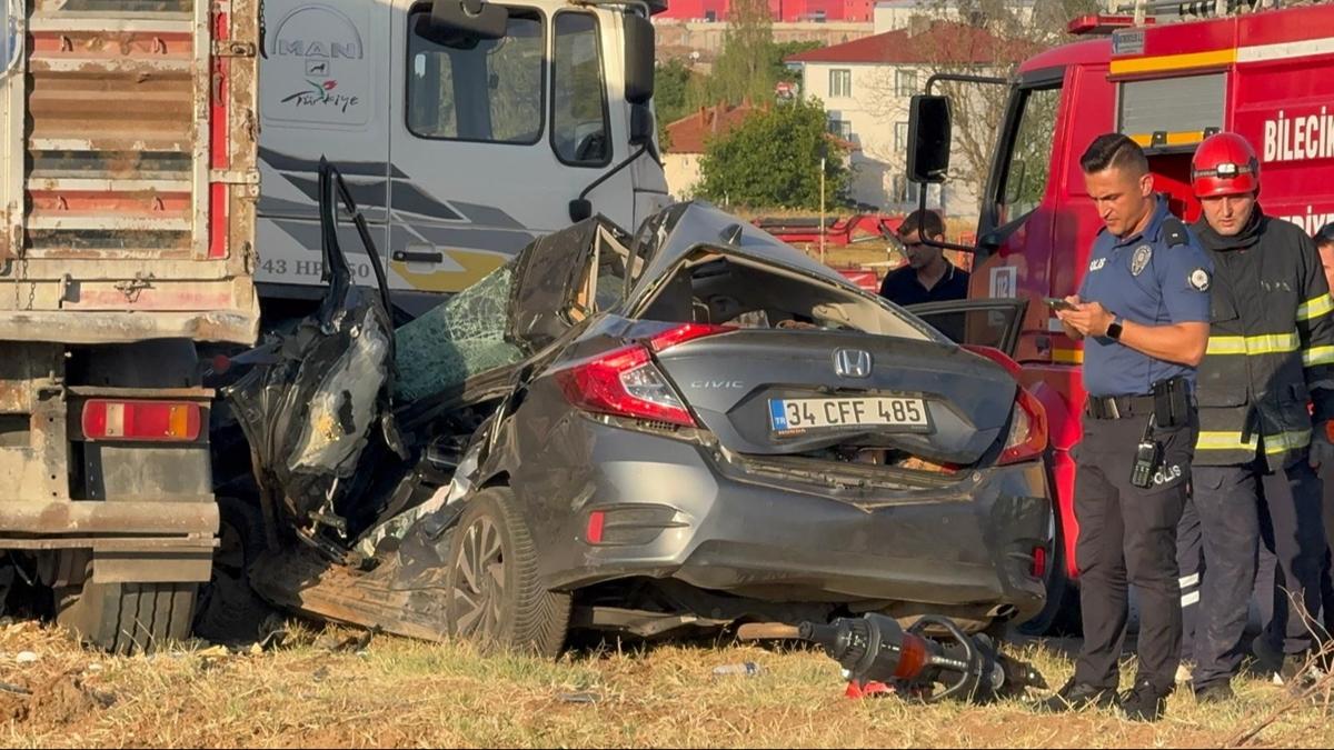 Kazann adresi Bilecik... TIR'n altnda ezildiler: l ve yarallar var