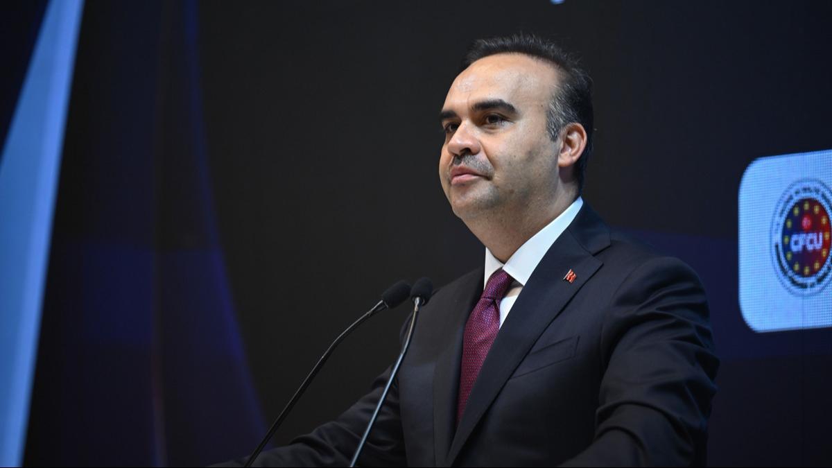 Trkiye kutuplara yelken ayor... Bakan Kacr: Bilimsel varlmz glendireceiz