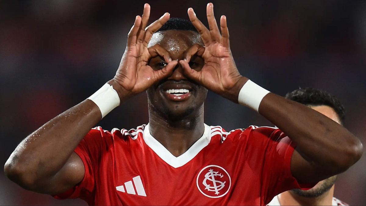 Ricardo Mathiasi, Manchester United'n radarnda