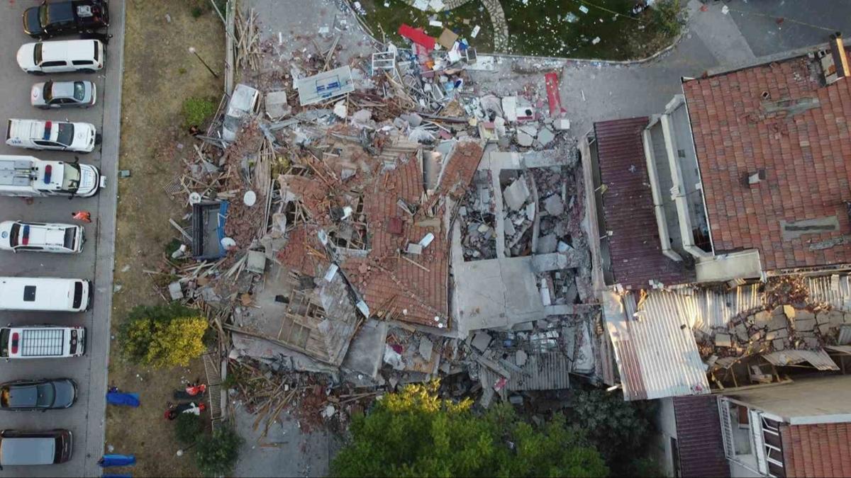 6.1'lik Balkesir depreminde 1 can kayb! Hasarn boyutu gn aarnca ortaya kt