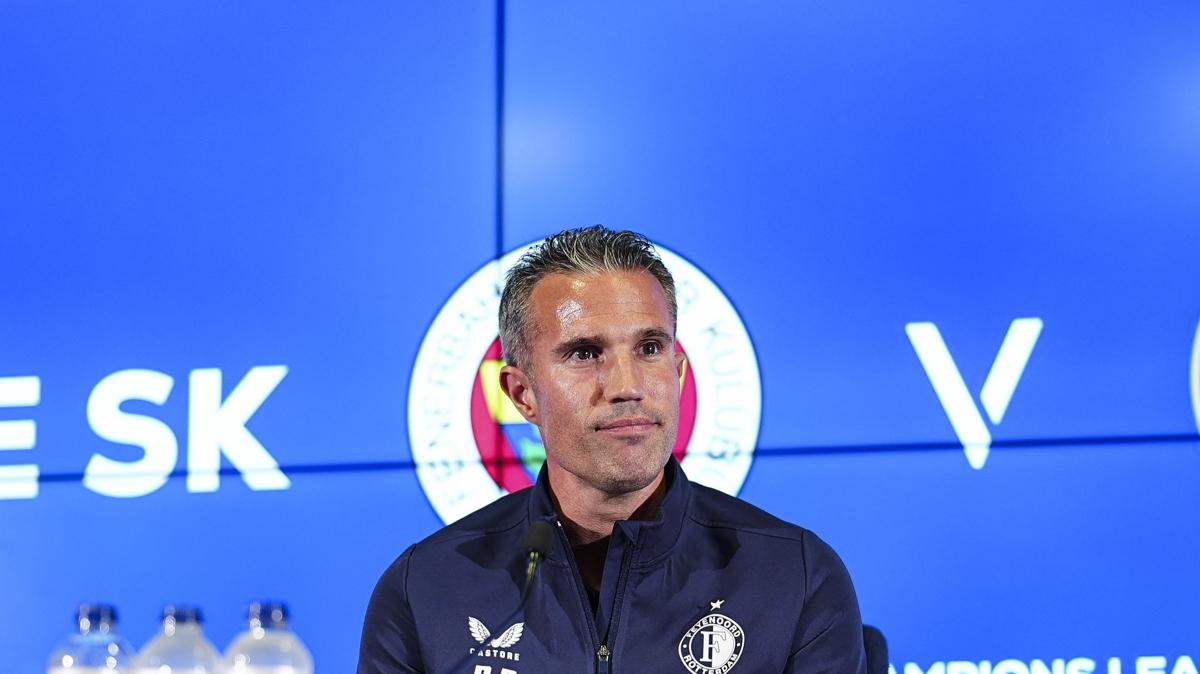 Robin van Persie: Tur ansn yzde 50 olarak gryorum