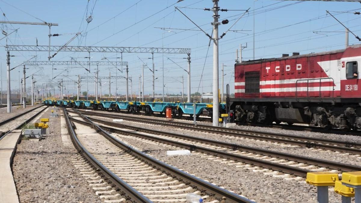 TCDD'den yksek gerilim uyars: Nurda-Narl tren hattna yaklamak tehlikeli 