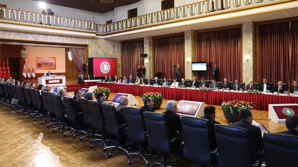 ''Terrsz Trkiye'' Komisyonu iin yeni karar! TBMM Bakanl'ndan 3 partiye talep