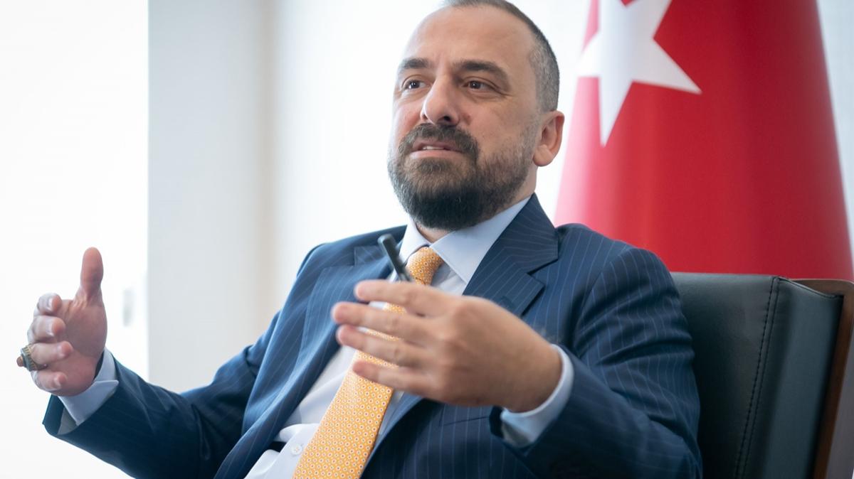 AK Parti'den srpriz aklama! Siyasi katlm sinyali verildi