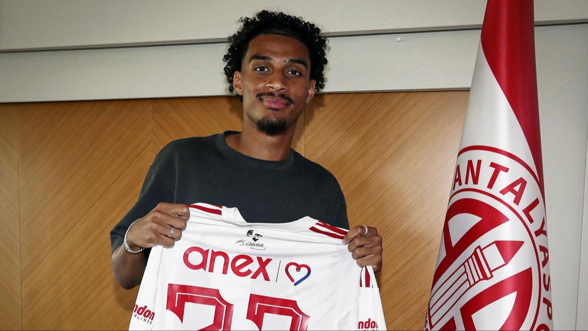 Antalyaspor, Jesper Ceesay transferini duyurdu