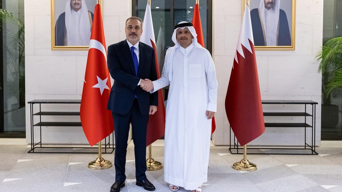 Bakan Fidan, Katar Babakan ve Dileri Bakan Al Sani ile grt
