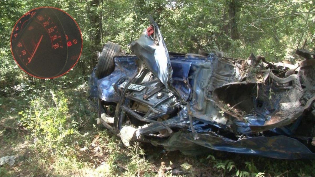 ile'de korkun kaza! Hurdaya dnen otomobilden sa kamad