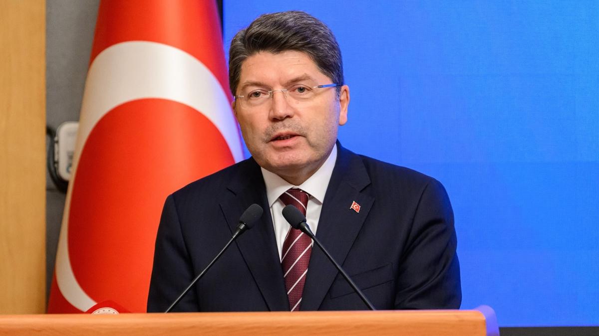 Bakan Tun: CHP Genel Merkezi yalan retim merkezine dnm durumda