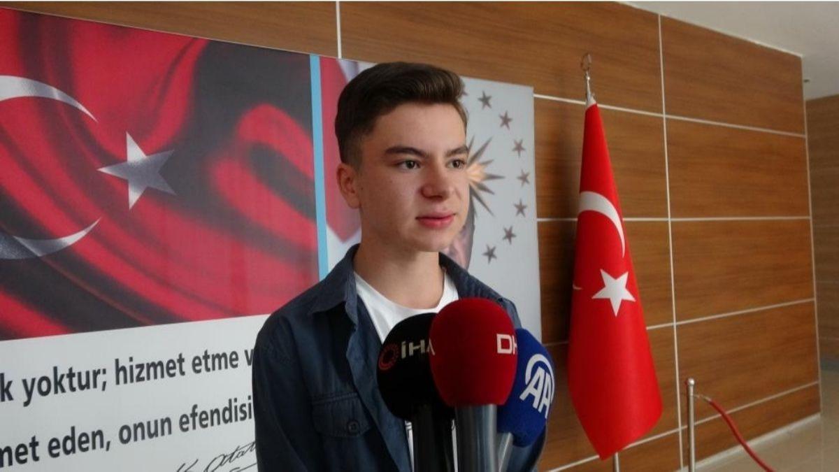 Bayrak hassasiyetiyle gnlleri fetheden gen, vali tarafndan arland 