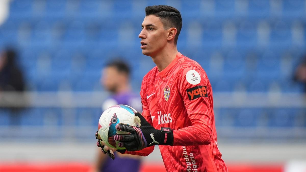 Berke zer imzay att! Ligue 1 ekibi transferi duyurdu