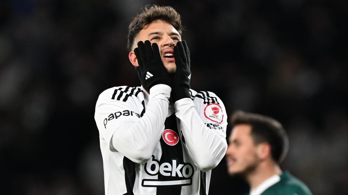 Beikta, Fahri Kerem Ay' stanbulspor'a kiralad  