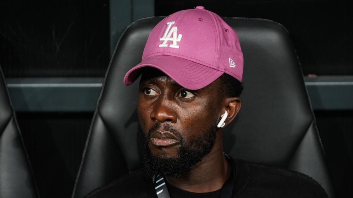 Beikta'n yeni transferi Ndidi ma tribnden takip etti