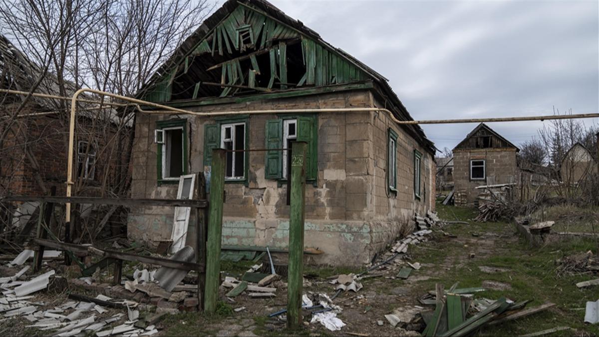 Rusya, Ukrayna'da iki yerleim yerini daha ele geirdi