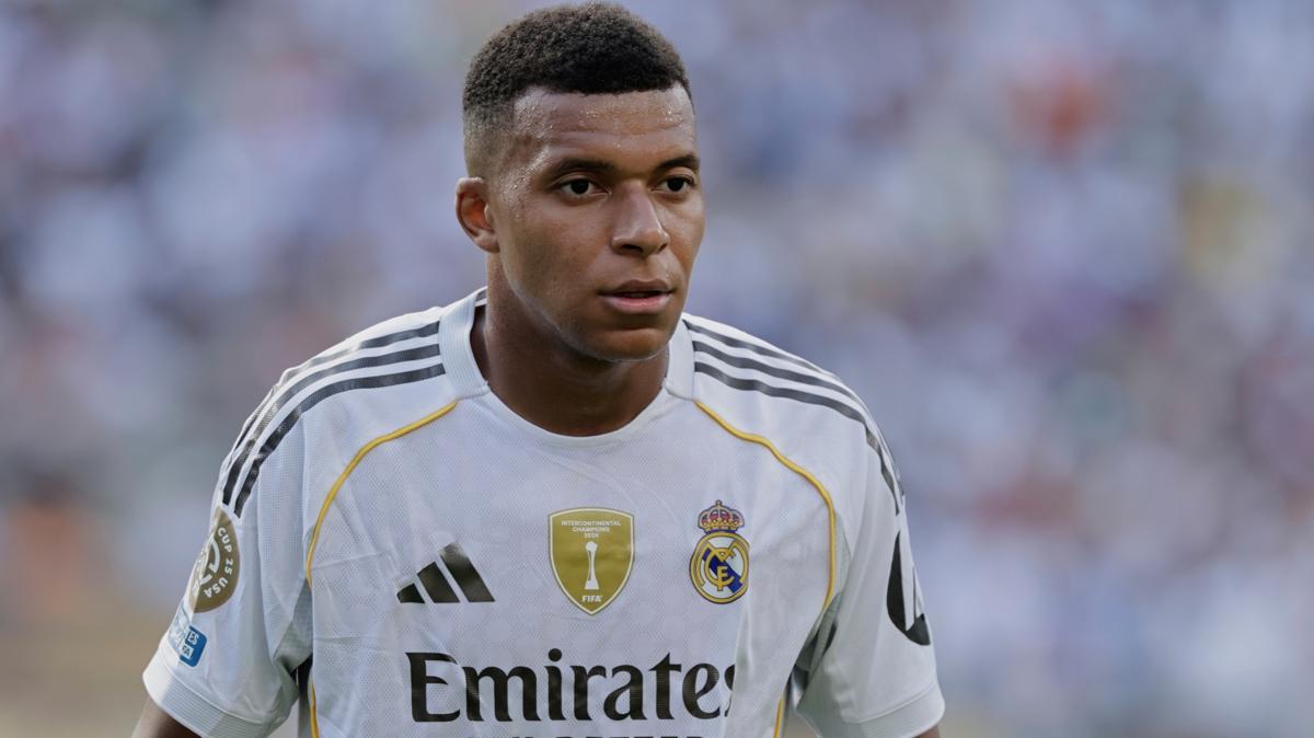 Suudilerden Kylian Mbappe'ye servet deerinde szleme