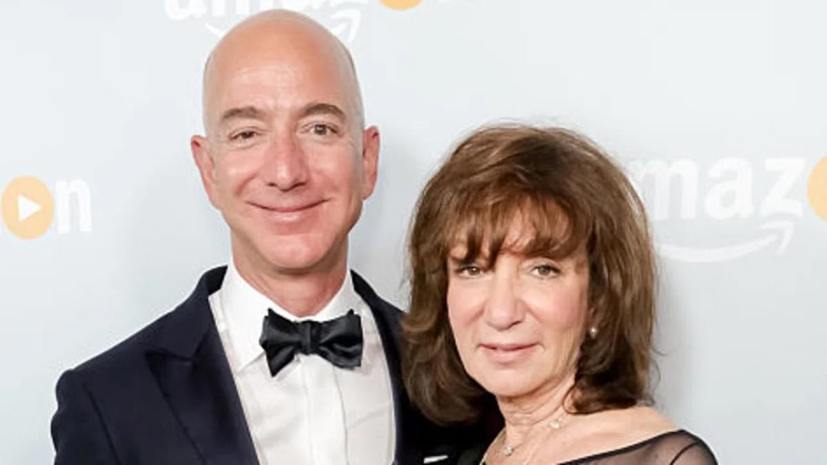 ABD'li milyarder Jeff Bezos'un annesi hayatn kaybetti