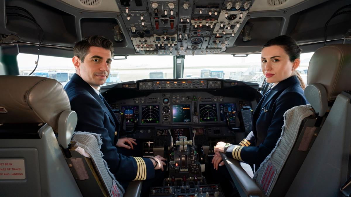 AJet'ten ikinci pilotlara kaptan pilotluk frsat