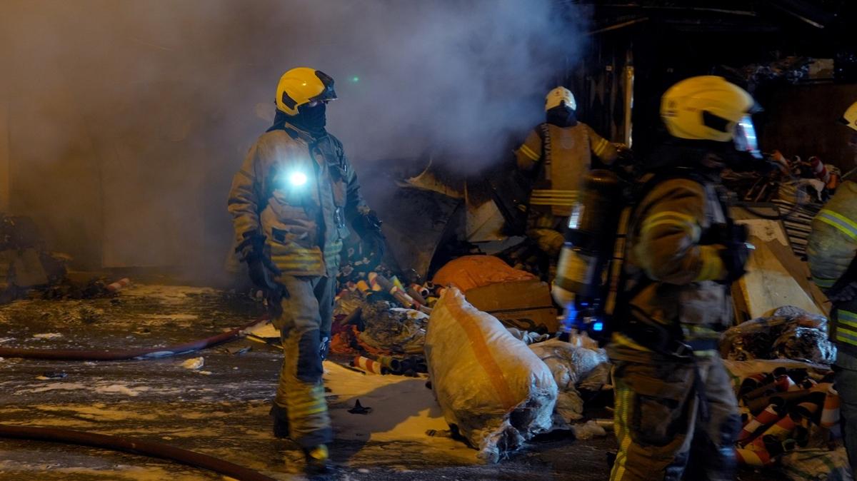 Avclar'da orap atlyesinde yangn